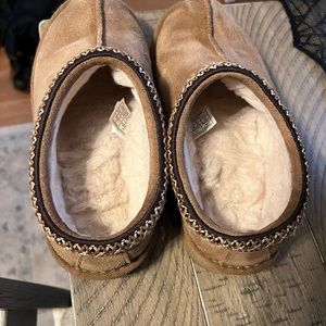 Kids tasman Ugg slippers
